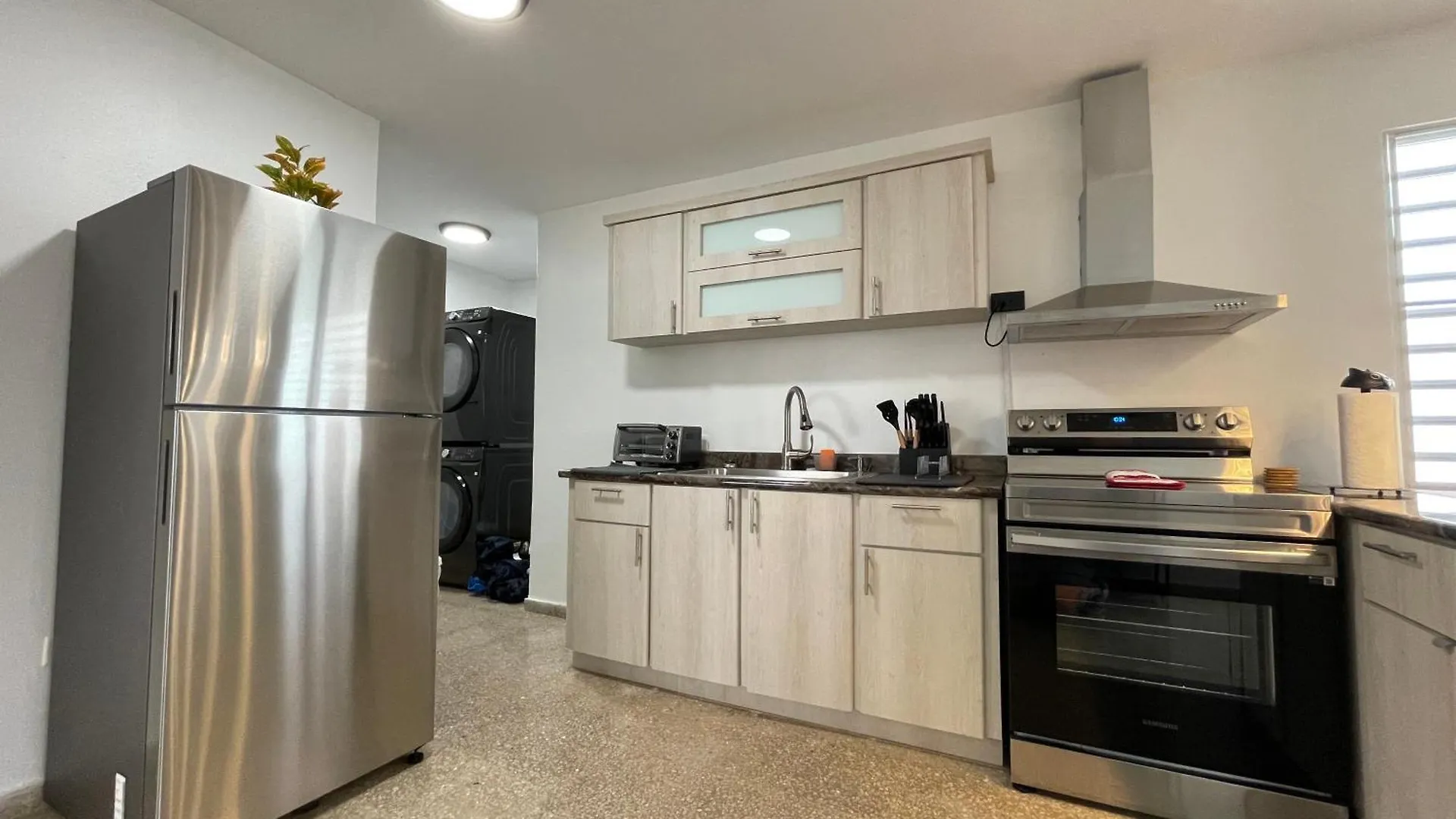 Mont Residence Offering A Loft And 3 Bedroom Apartment Steps From The Ferry Vieques
